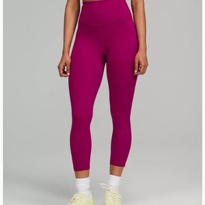 lululemon Base Pace HR Crop 23’
